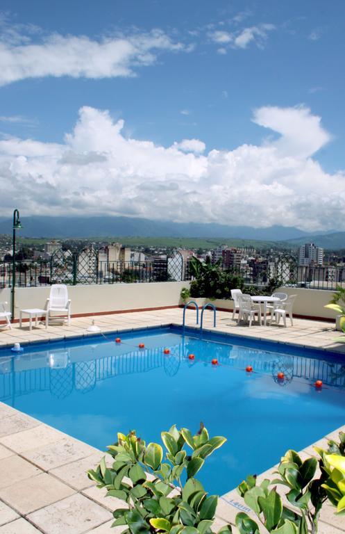 Provincial Plaza Hotel 살타 외부 사진