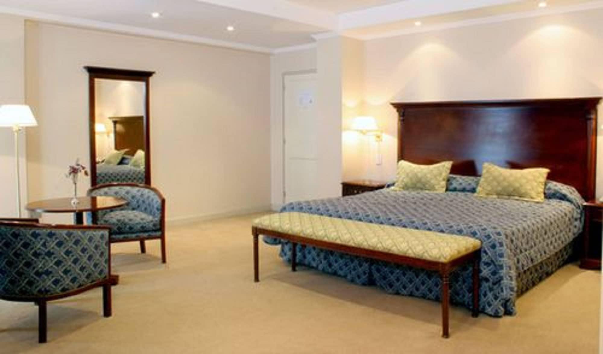 Provincial Plaza Hotel 살타 외부 사진