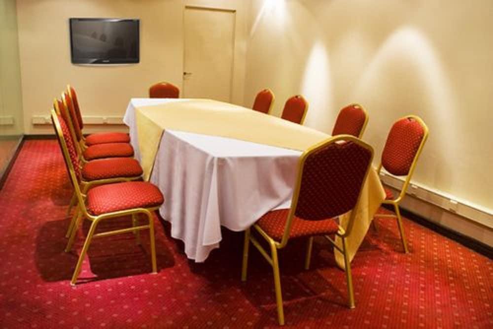 Provincial Plaza Hotel 살타 외부 사진