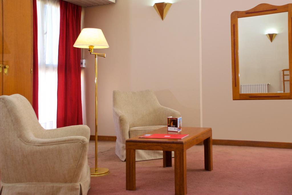 Provincial Plaza Hotel 살타 외부 사진