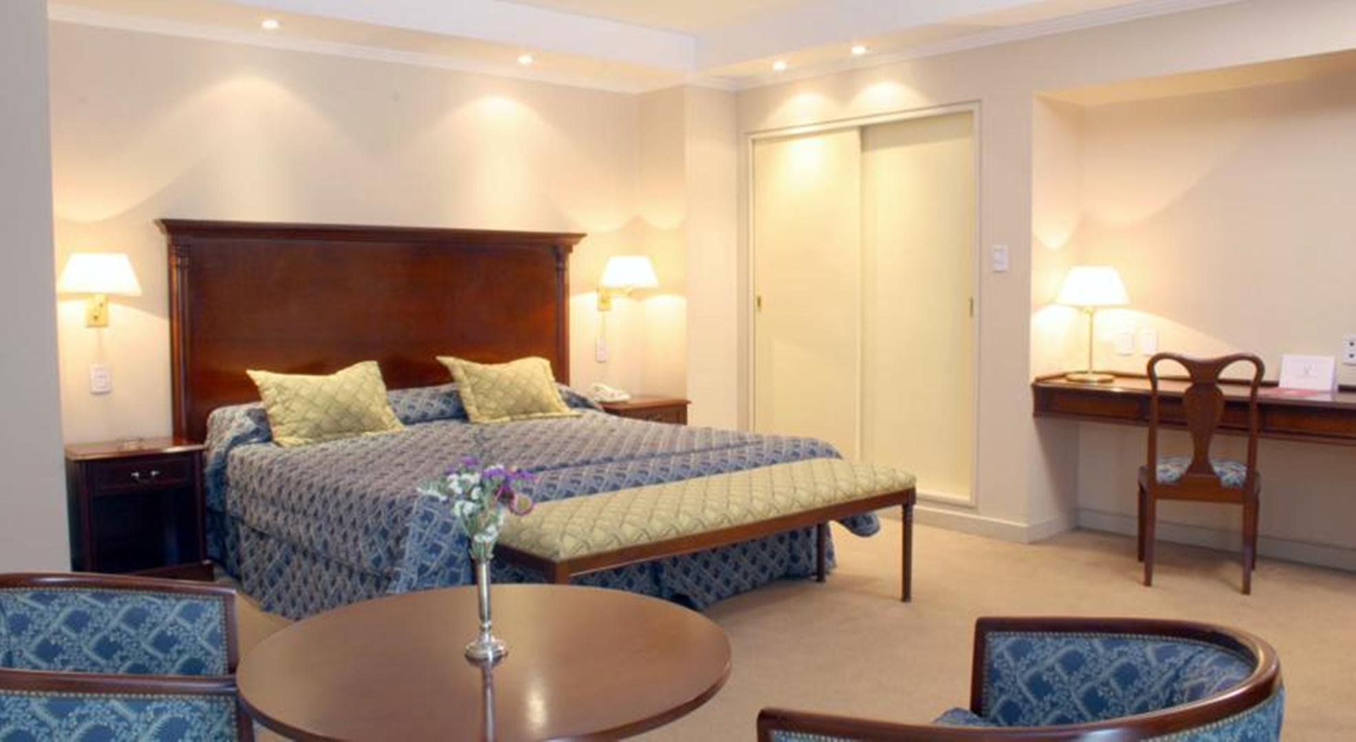 Provincial Plaza Hotel 살타 외부 사진